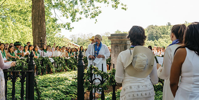 Acting President Sonya Stephens speaks during the laurel chain ceremony at Mary Lyon’s grave in May. 